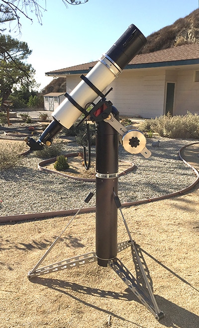 A TTS-160 Panther mount with a Televue 140 attached on top